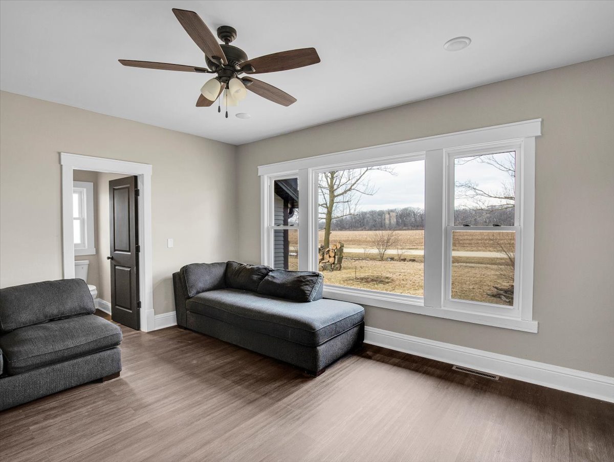 18763 Grade School Road Caledonia, IL 61011 - Photo 7 of 40