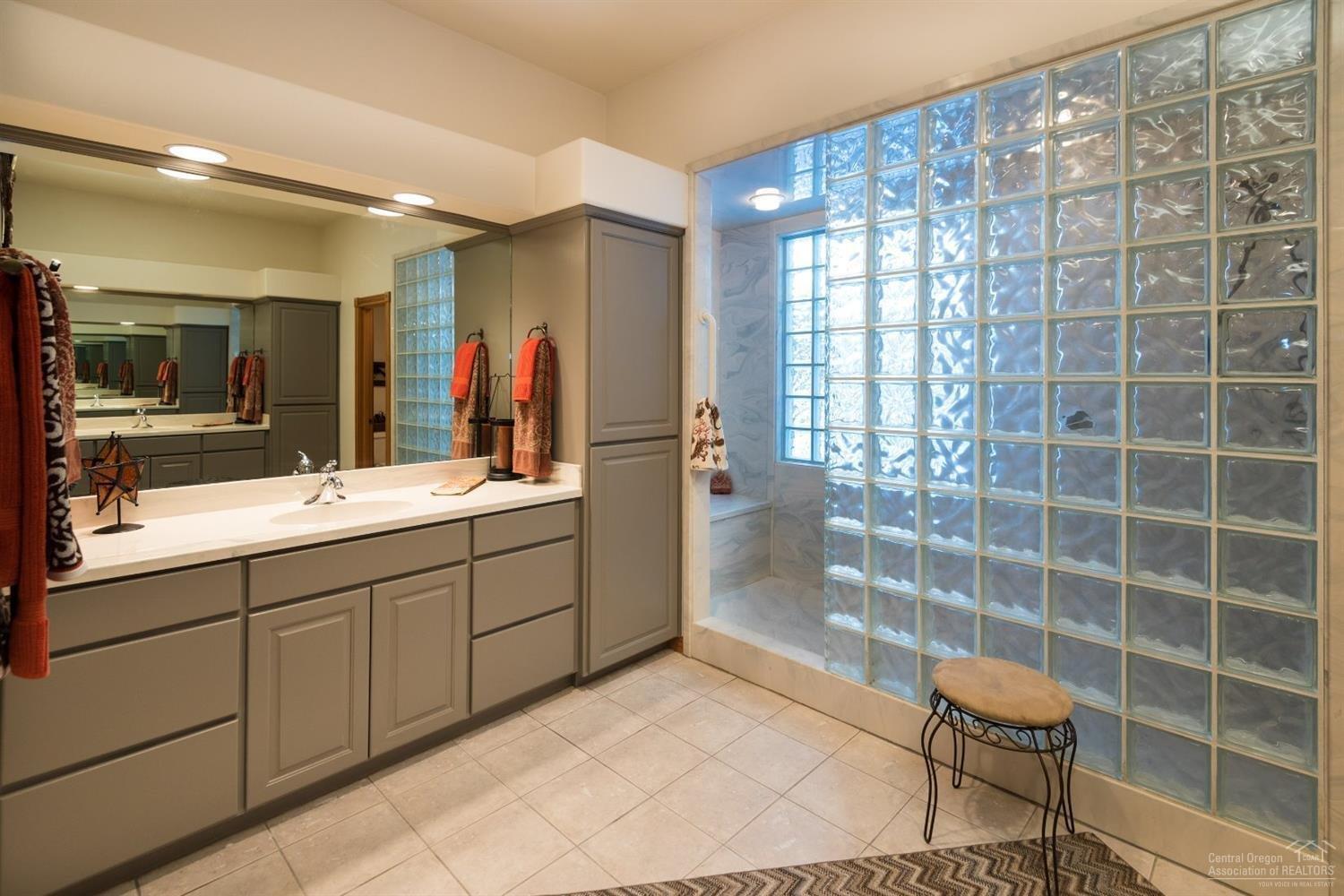 16190 Foothill Loop Sisters, OR 97759 - Photo 14 of 25 Master Bath has Double Vanities and Walk
