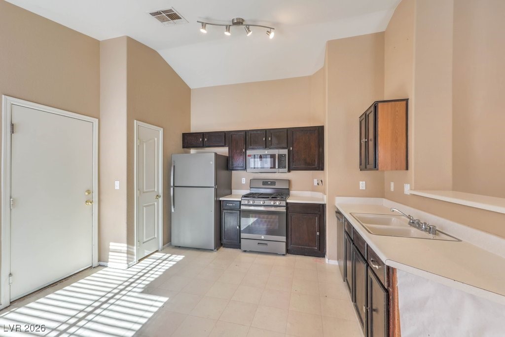 9108 Quarrystone Way Las Vegas, NV 89123 - Photo 11 of 25