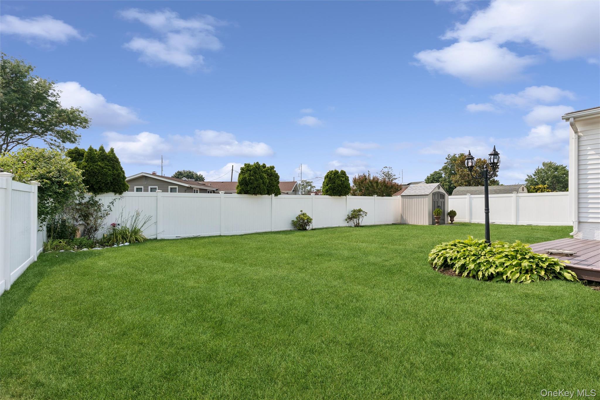 114 Miller Road Hicksville, NY 11801 - Photo 37 of 40