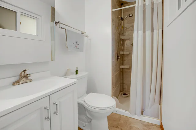 $250,000 | 404 North Illinois Avenue, Glenwood, IL 60425