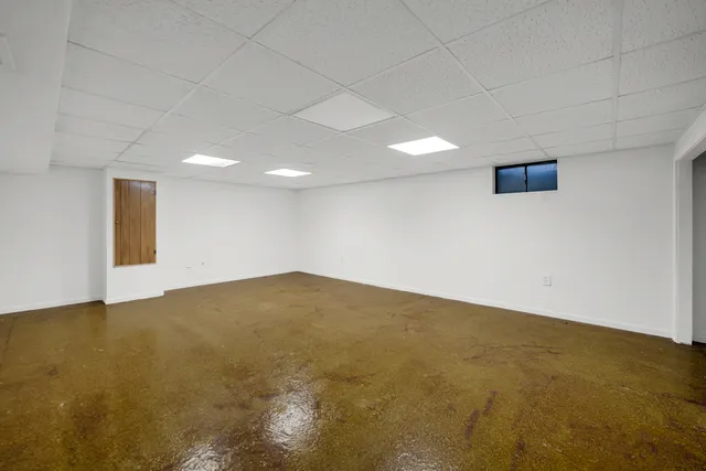 $250,000 | 404 North Illinois Avenue, Glenwood, IL 60425