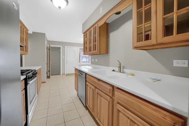 $250,000 | 404 North Illinois Avenue, Glenwood, IL 60425