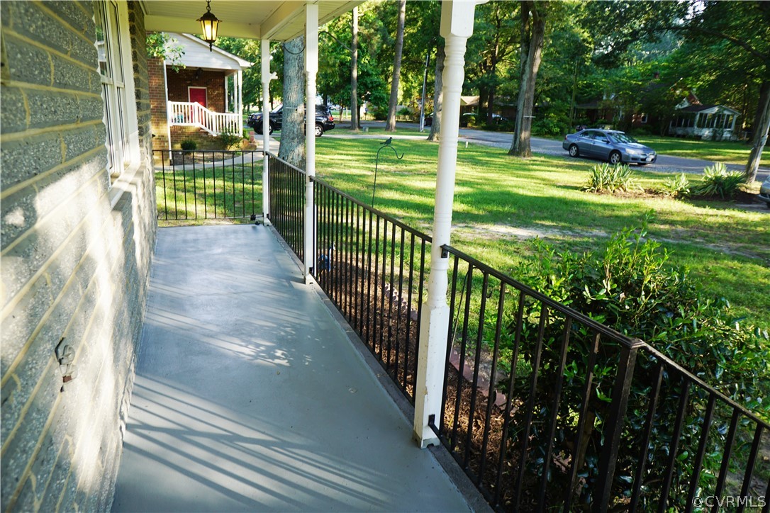 14301 Rivermont Road Chester, VA 23836 - Photo 4 of 50
