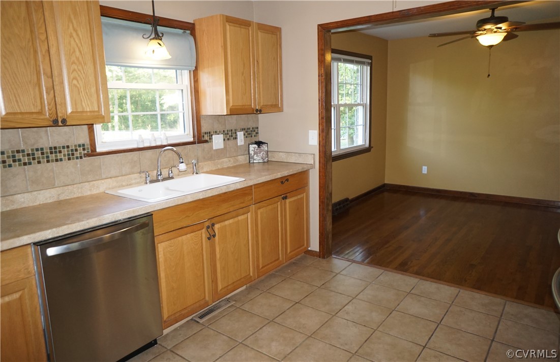 14301 Rivermont Road Chester, VA 23836 - Photo 8 of 50