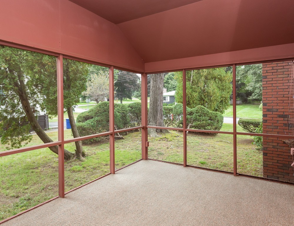 138 West Meadowview Road Holyoke, MA 01040 - Photo 14 of 30