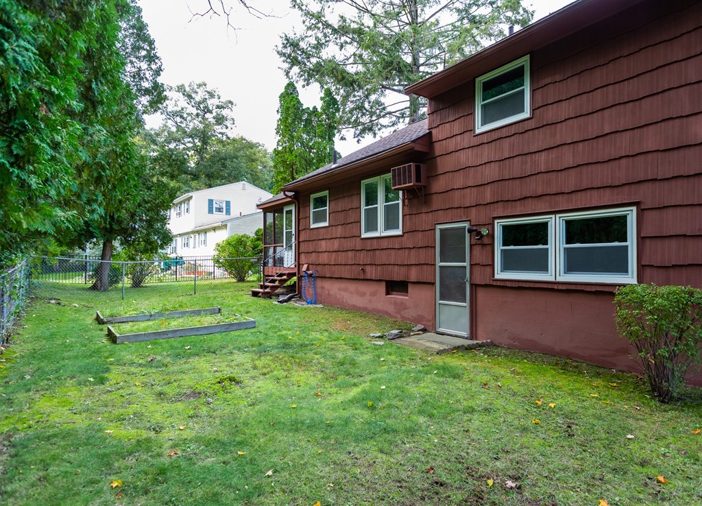 138 West Meadowview Road Holyoke, MA 01040 - Photo 30 of 30
