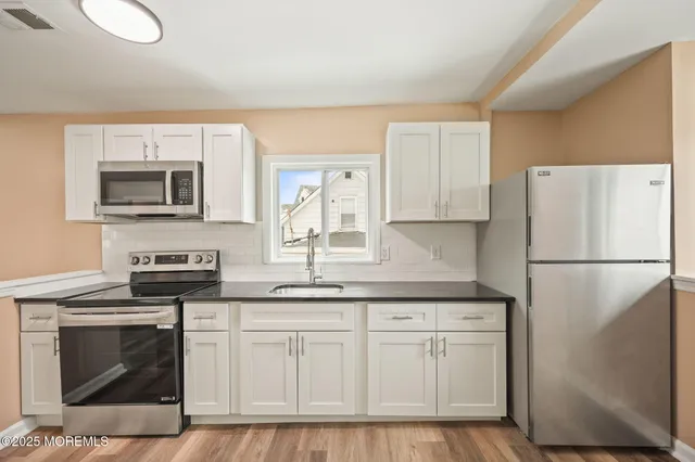 $2,800 | 143 Center Avenue, Unit 2, Keansburg, NJ 07734