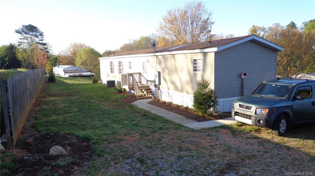 23 Ridge Road, Unit 17 Candler, NC 28715 - Photo 6 of 18 Gallery Image 6