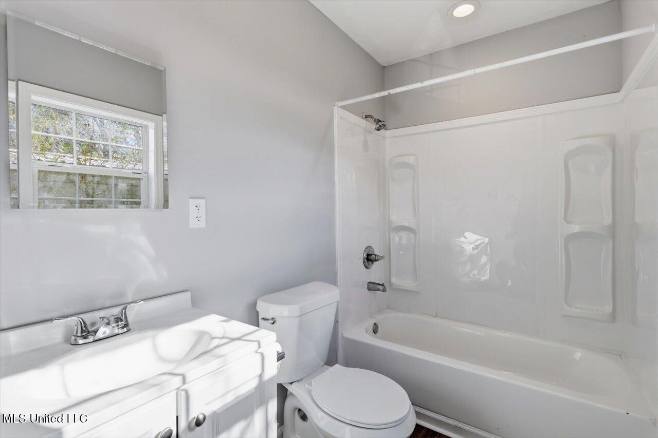 936 Jenkins Street, Unit B Pearl, MS 39208 - Photo 18 of 26 18-936 Jenkins St b _ Home Tours MS