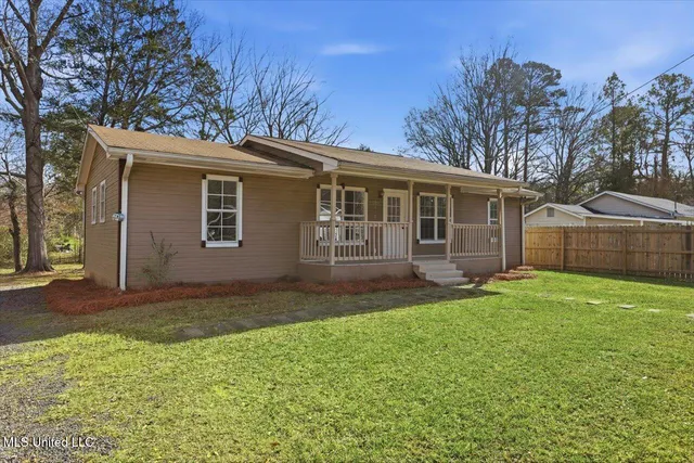 $1,600 | 936 Jenkins Street, Unit B, Pearl, MS 39208