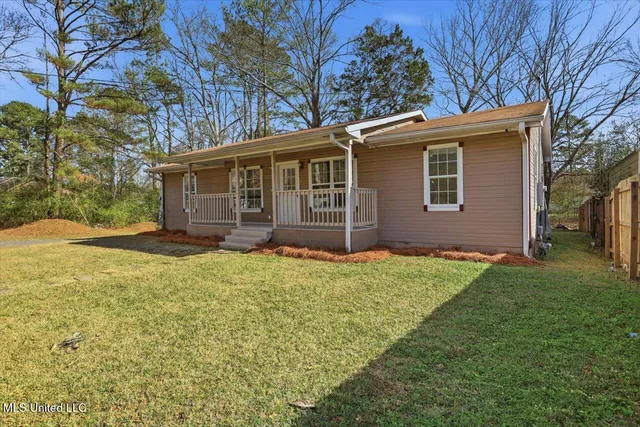 $1,600 | 936 Jenkins Street, Unit B, Pearl, MS 39208