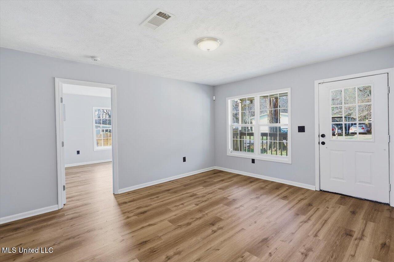 936 Jenkins Street, Unit B Pearl, MS 39208 - Photo 8 of 26 08-936 Jenkins St b _ Home Tours MS