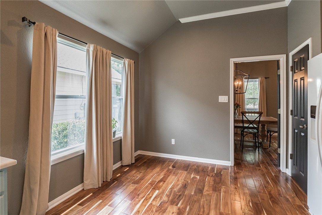 403 Rosedale Boulevard Georgetown, TX 78628 - Photo 11 of 30
