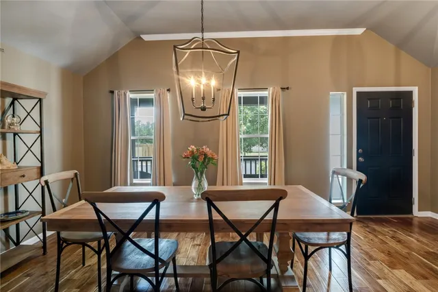 $2,285 | 403 Rosedale Boulevard, Georgetown, TX 78628