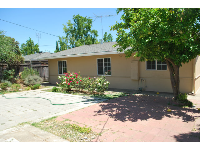 3167 Manda Drive San Jose, CA 95124 - Photo 5 of 6 a view of a house with a yard