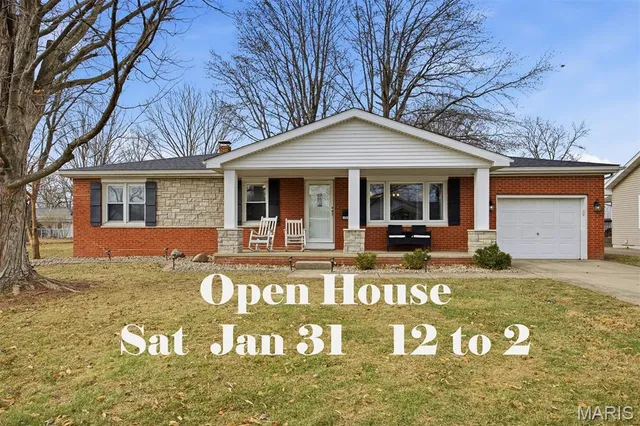 $225,000 | 1261 13th Street, Carlyle, IL 62231