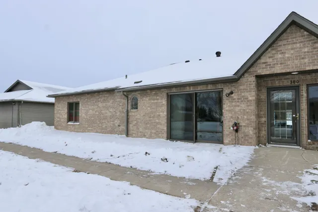 $199,900 | 300 10th Avenue Southeast, Unit 101, Pelican Rapids, MN 56572