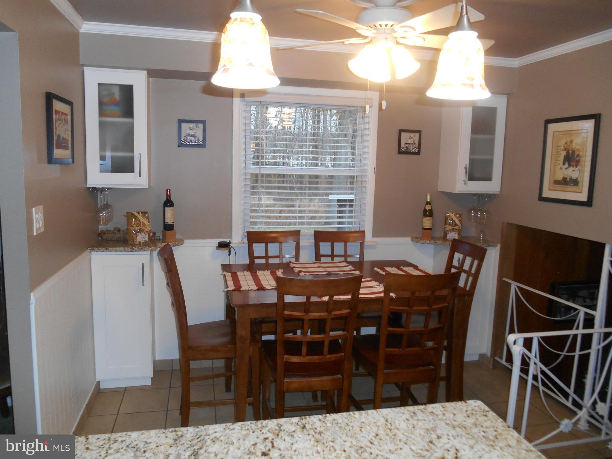 11960 Dumont Road Philadelphia, PA 19116 - Photo 22 of 45 Eat -In-Kitchen - Check Out The Cabinets