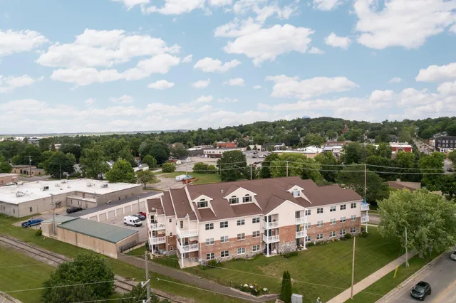 $249,000 | 301 North Lake Street, Unit 104, Cadillac, MI 49601