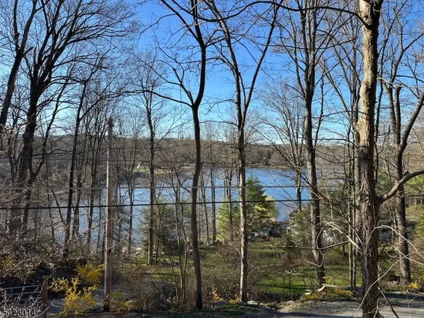 $125,000 | 43 Hemlock Avenue, Newton, NJ 07860