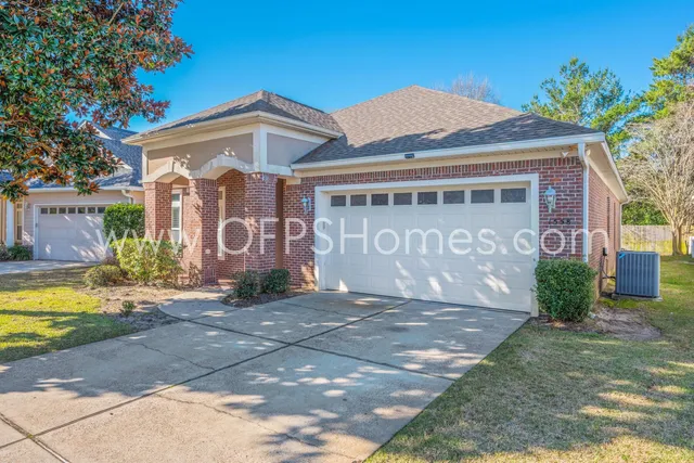 $2,300 | 1558 Venice Avenue, Fort Walton Beach, FL 32547