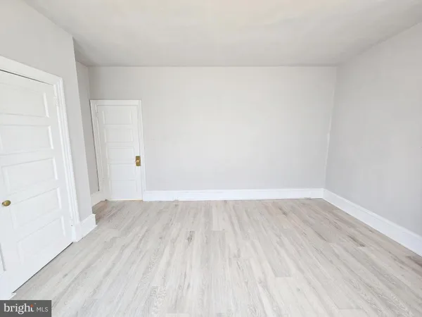 $975 | 5358 Woodland Avenue, Philadelphia, PA 19143