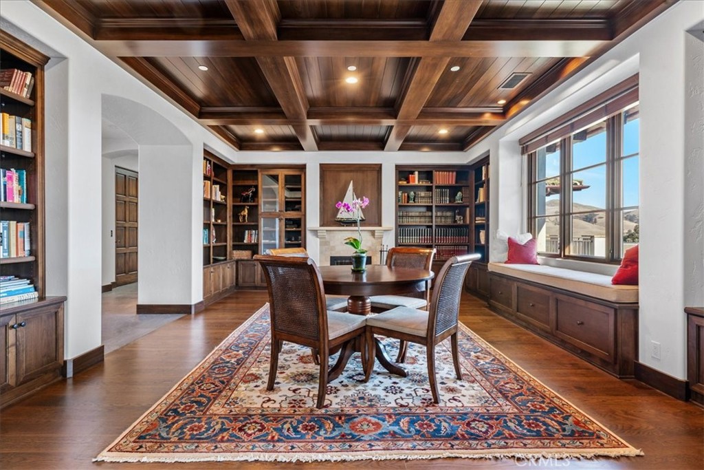 3515 Turri Road San Luis Obispo, CA 93405 - Photo 19 of 73 Library