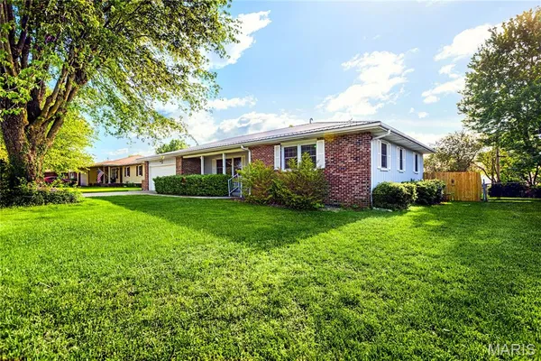 $269,900 | 1923 Donna Circle, Lebanon, MO 65536