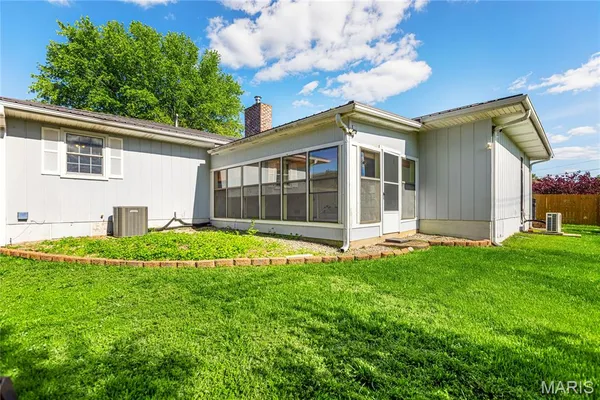 $269,900 | 1923 Donna Circle, Lebanon, MO 65536