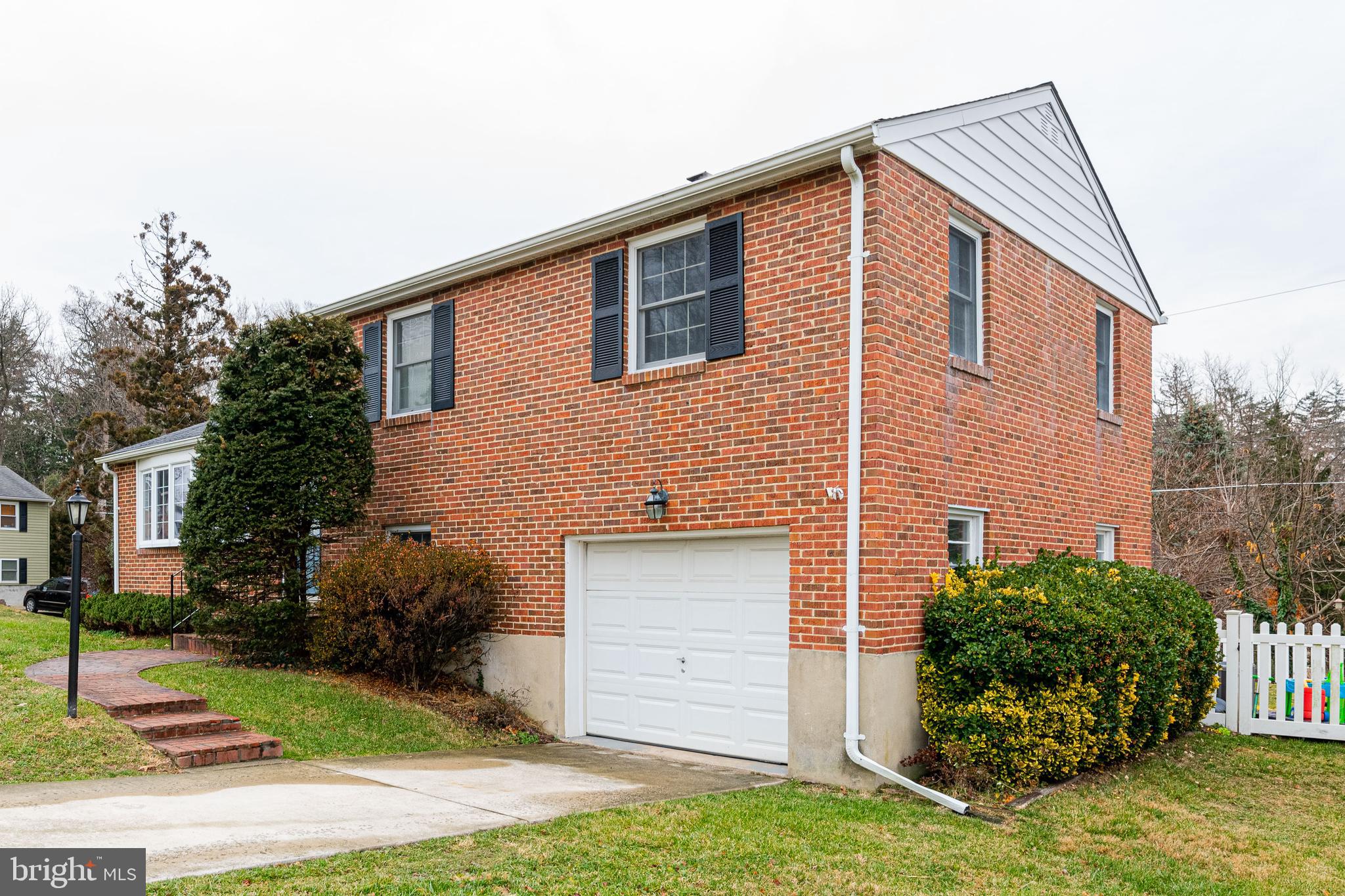 211 Rollingfield Road Catonsville, MD 21228 - Photo 2 of 55 Gallery Image 2