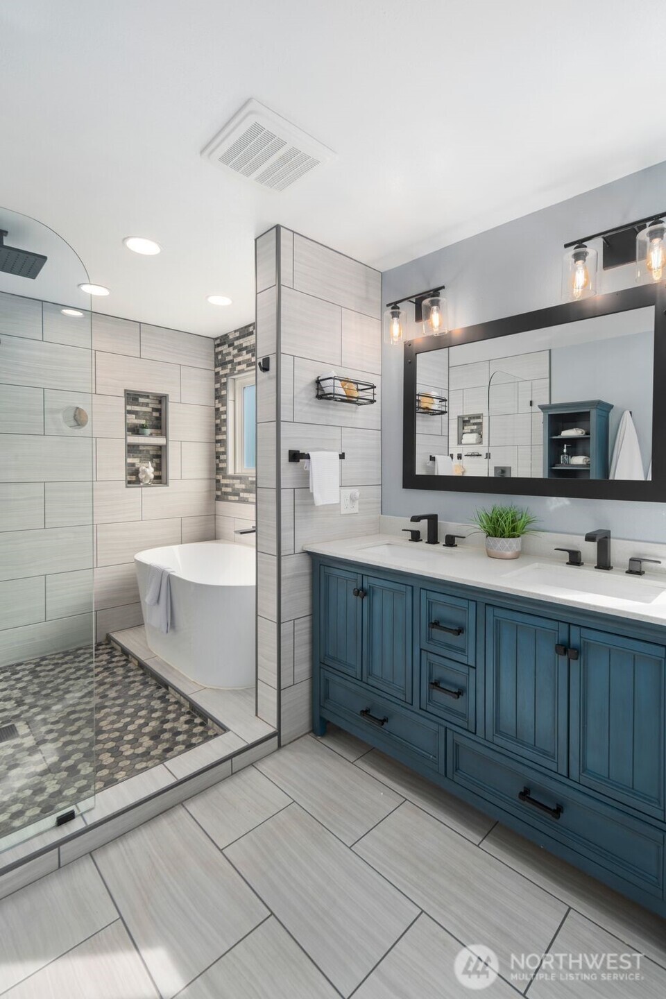 21912 1st Avenue West Bothell, WA 98021 - Photo 15 of 40