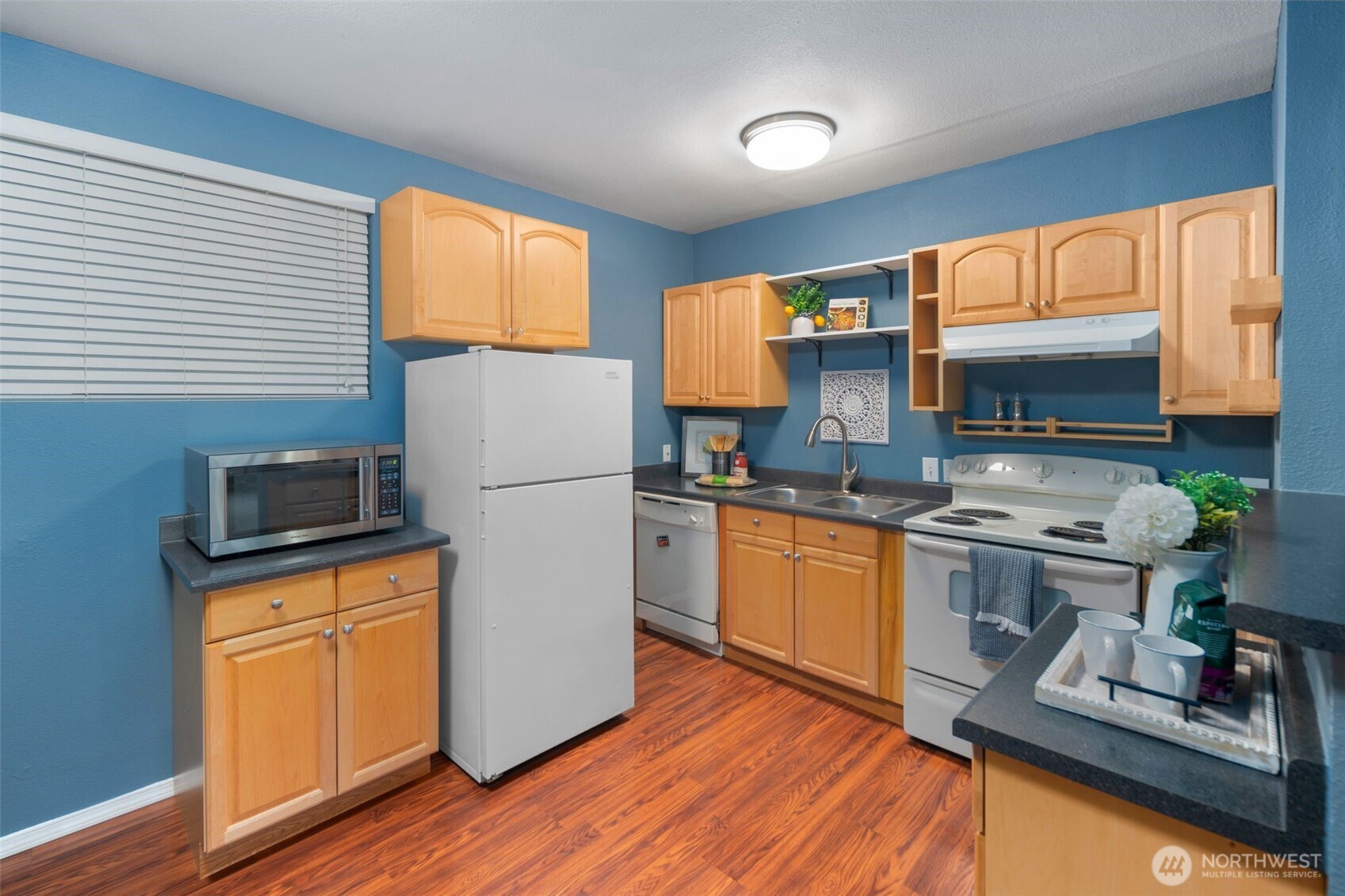 21912 1st Avenue West Bothell, WA 98021 - Photo 26 of 40