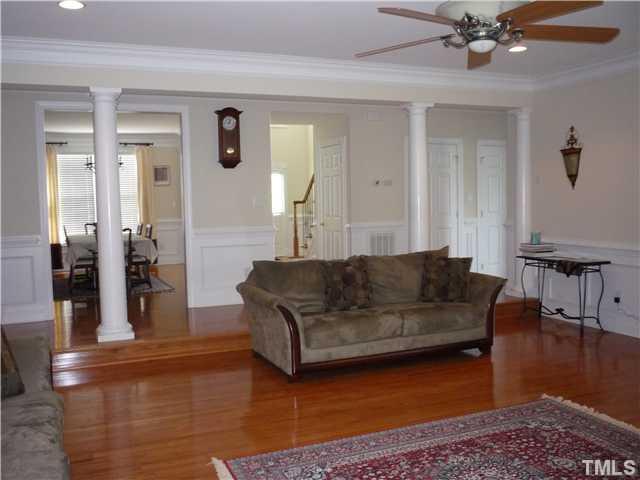 3900 Devan Oaks Way Raleigh, NC 27606 - Photo 4 of 10 Gallery Image 4