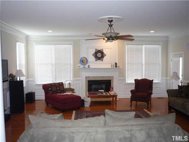 3900 Devan Oaks Way Raleigh, NC 27606 - Photo 6 of 10 Gallery Image 6