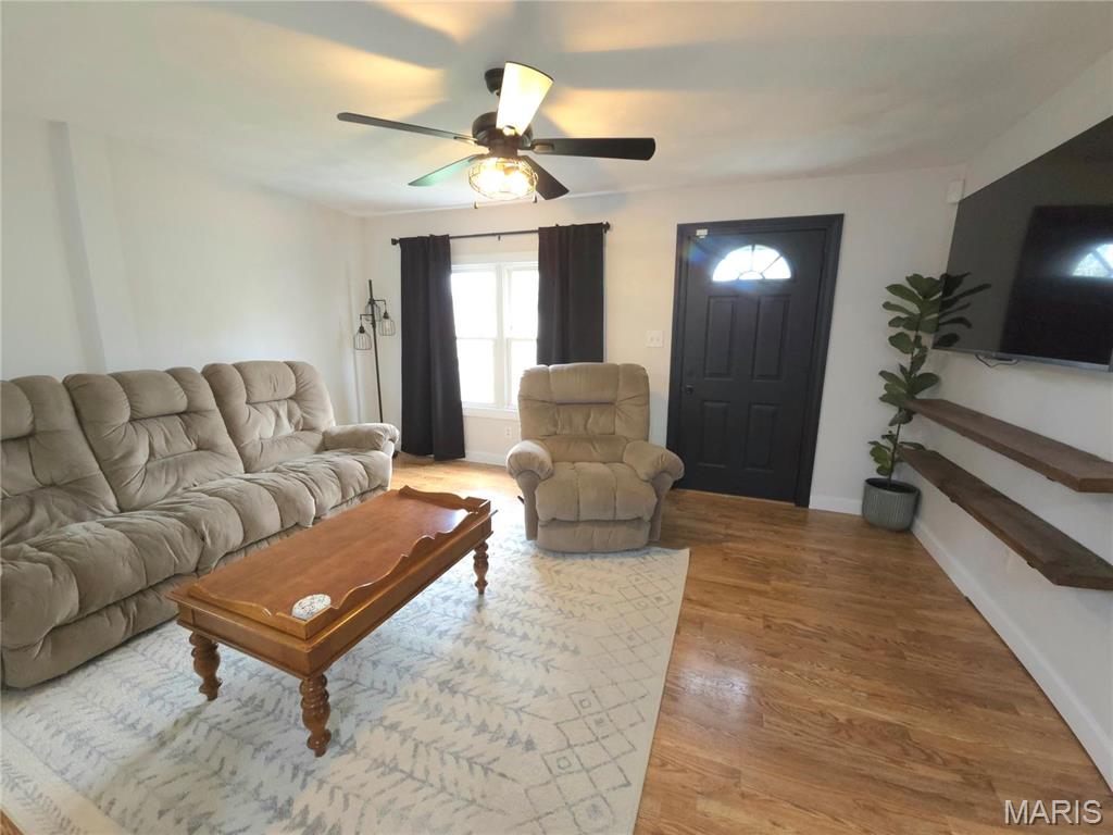 519 Bunker Hill Road Staunton, IL 62088 - Photo 2 of 15 Gallery Image 2