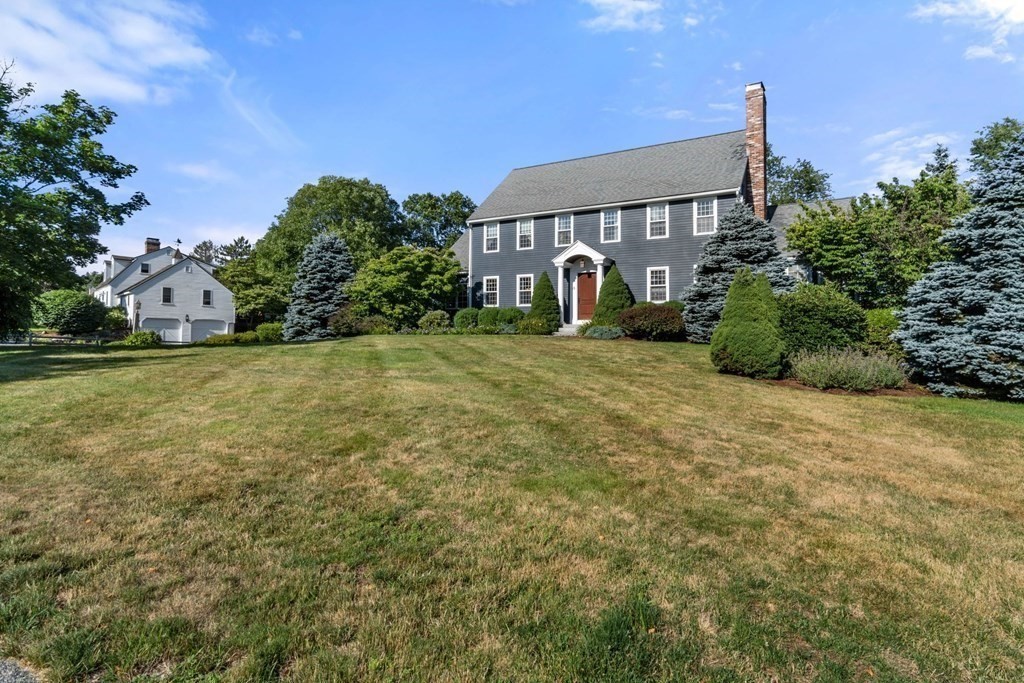 15 Alprilla Farm Road Hopkinton, MA 01748 - Photo 1 of 40 Gallery Image 1
