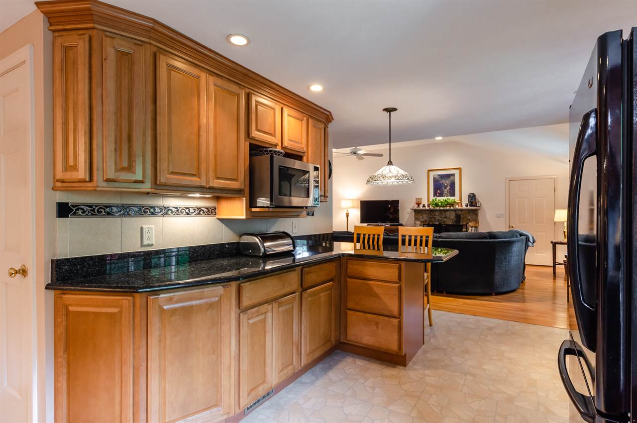 7 Beech Street Merrimack, NH 03054 - Photo 13 of 40 Gallery Image 13