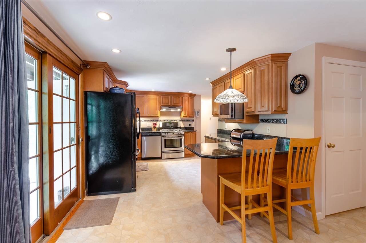 7 Beech Street Merrimack, NH 03054 - Photo 14 of 40 Gallery Image 14