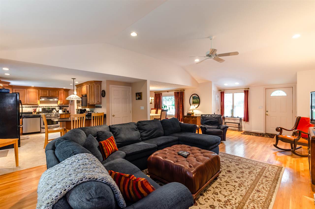 7 Beech Street Merrimack, NH 03054 - Photo 6 of 40 Gallery Image 6