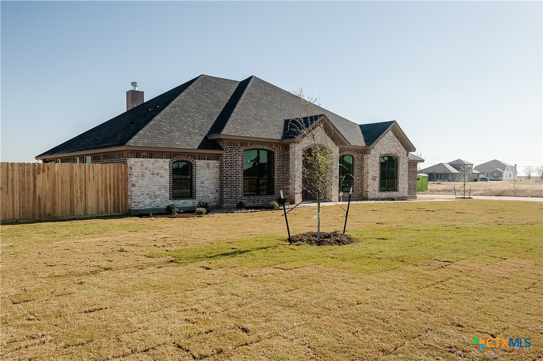 1418 Four Sixes Ranch Road Salado, TX 76571 - Photo 2 of 33