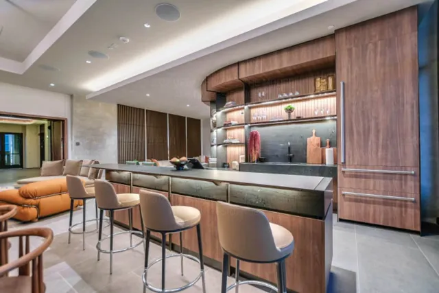 $3,622,700 | 610 Davis Street, Unit 3801, Austin, TX 78701