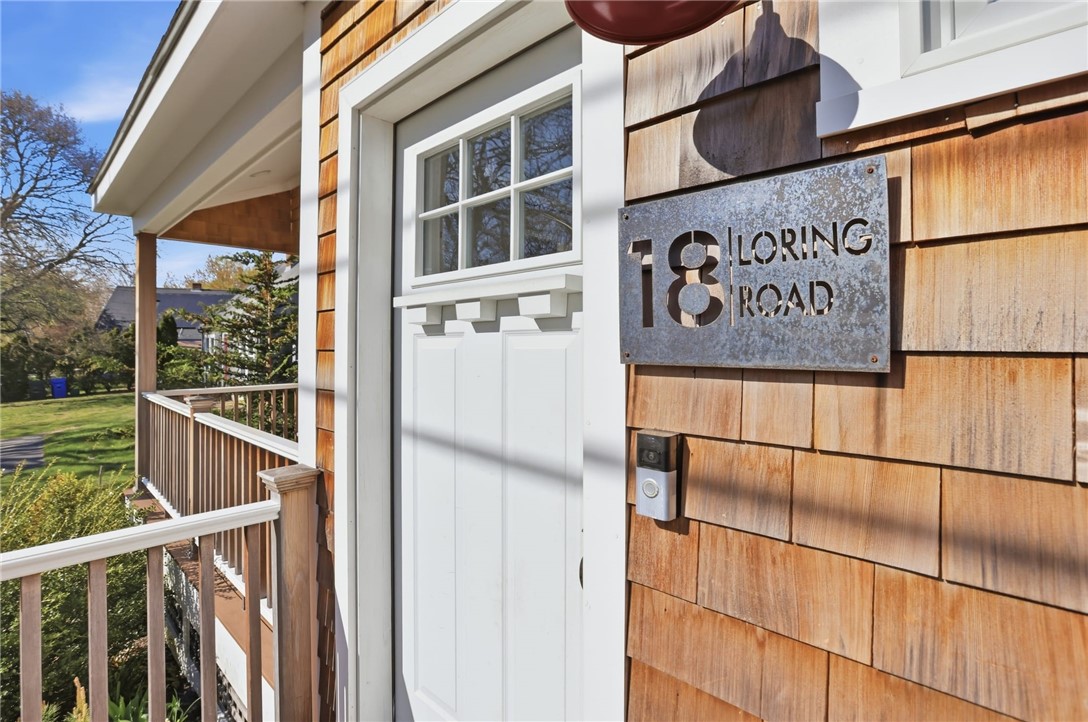 18 Loring Road Bristol, RI 02809 - Photo 4 of 38