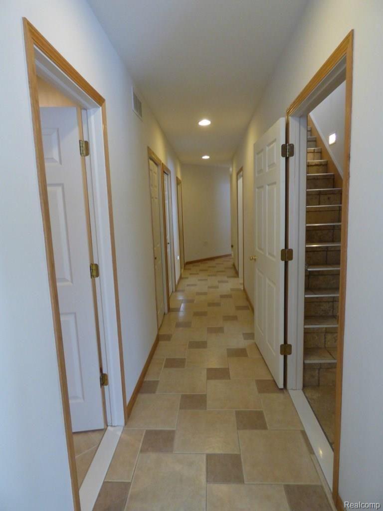 10722 Stinchfield Woods Road Pinckney, MI 48169 - Photo 37 of 51 P1010945.jpg