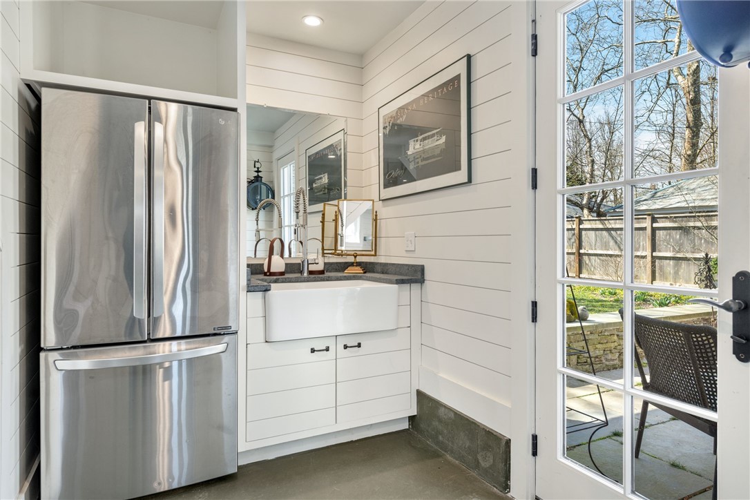 33 Everett Street Newport, RI 02840 - Photo 33 of 44 New Garage/Studio can service outdoor kitchen