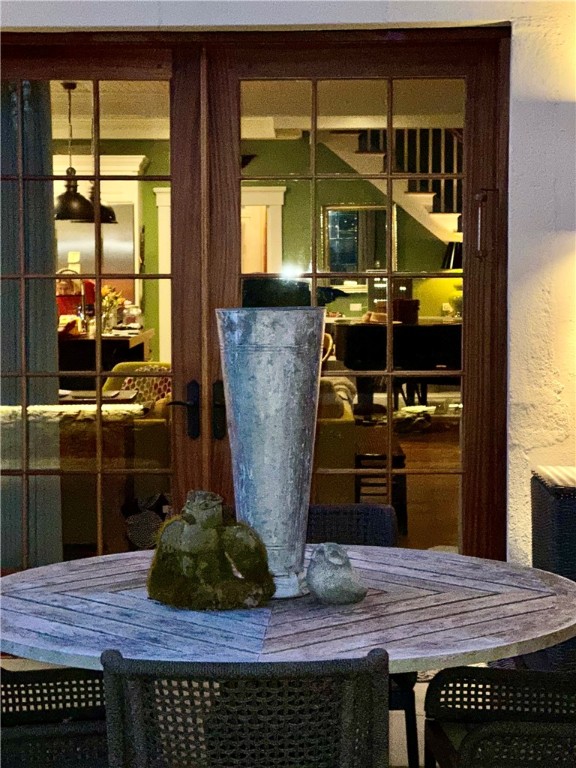 33 Everett Street Newport, RI 02840 - Photo 40 of 44 Elegant outdoor space for entertianing