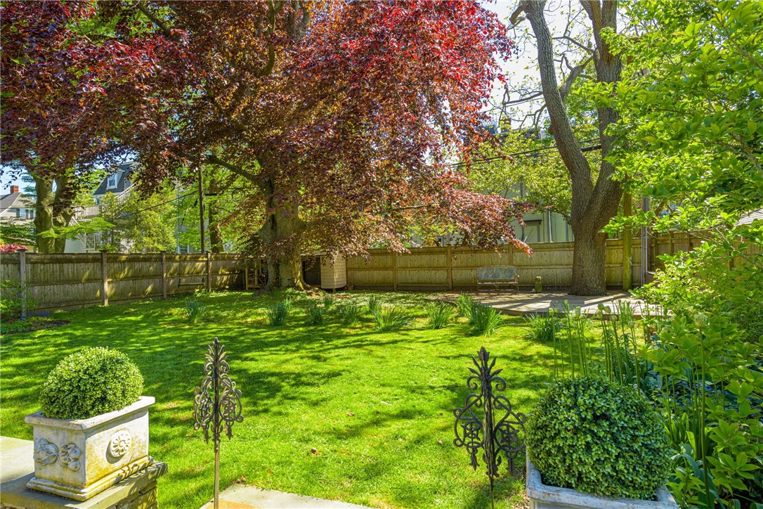 33 Everett Street Newport, RI 02840 - Photo 10 of 44 Large fenced in back yard