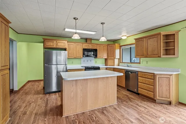 $495,000 | 1086 Highway 4, Cathlamet, WA 98612