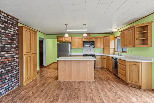 $495,000 | 1086 Highway 4, Cathlamet, WA 98612