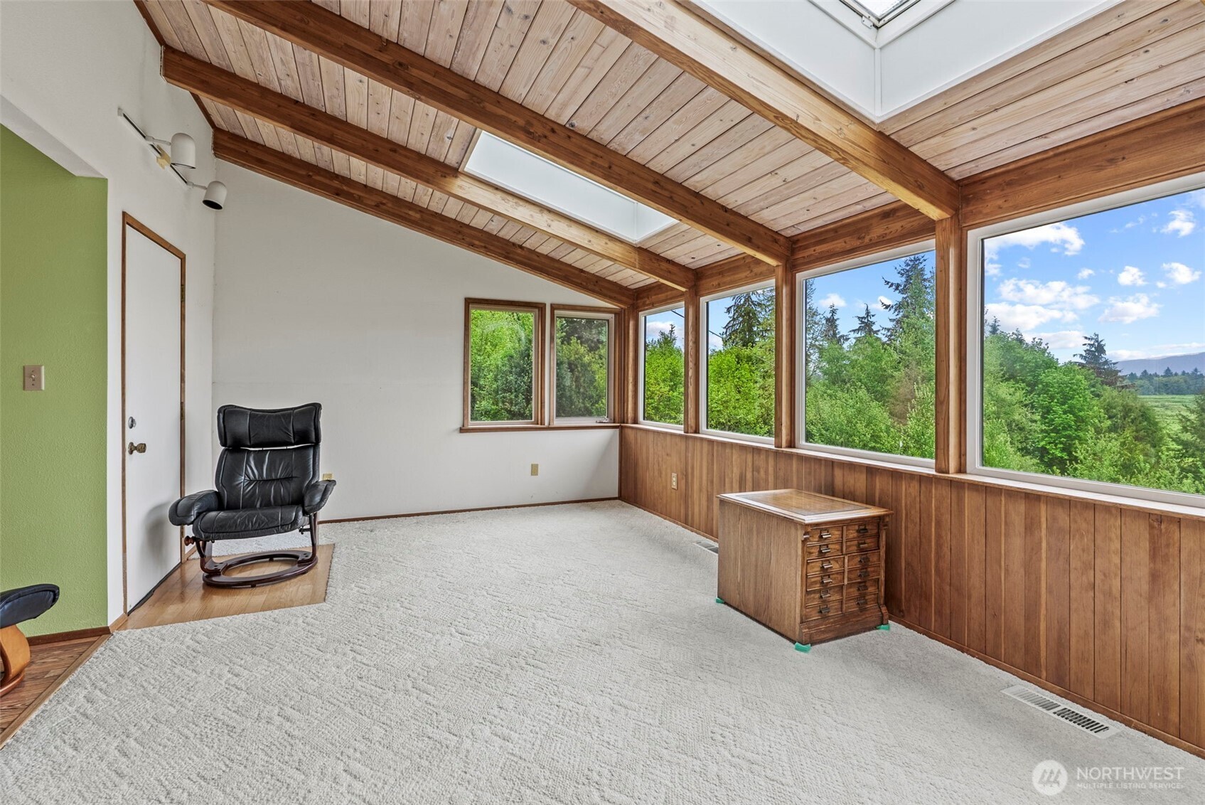 1086 Highway 4 Cathlamet, WA 98612 - Photo 19 of 40